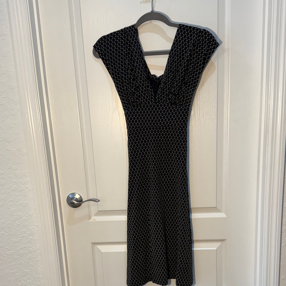 Elegant Banana Republic Black and White Polka Dot/Circle Dress Tie Back Size XS